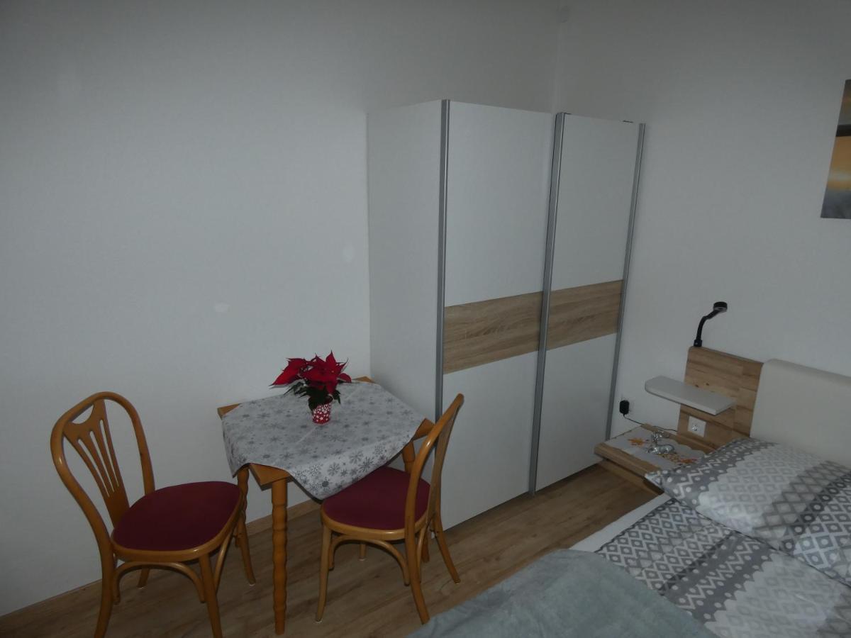 Gaestezimmer Gombotz Etmissl Extérieur photo